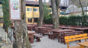 Biergarten Beim Olivenbauer vor den Toren der Füssener Altstadt